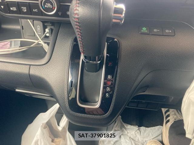 Honda N BOX CUSTOM 2021-06 8100766-21
