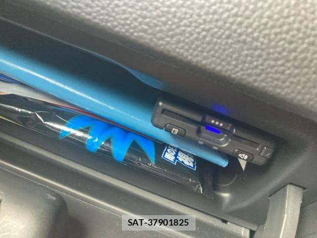 Honda N BOX CUSTOM 2021-06 8100766-22