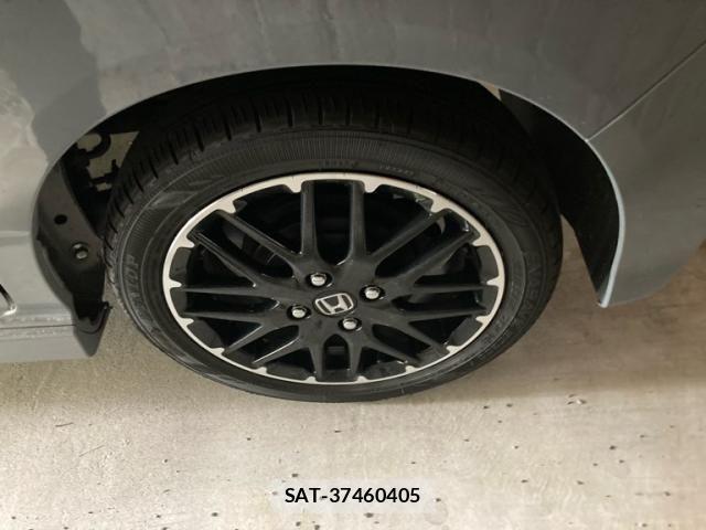 Honda N BOX CUSTOM 2024-12 8100732-3