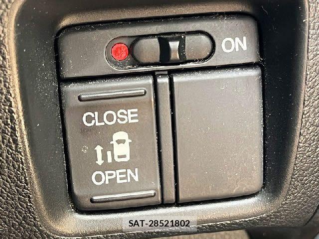 Honda N BOX CUSTOM 2017-02 8100783-10