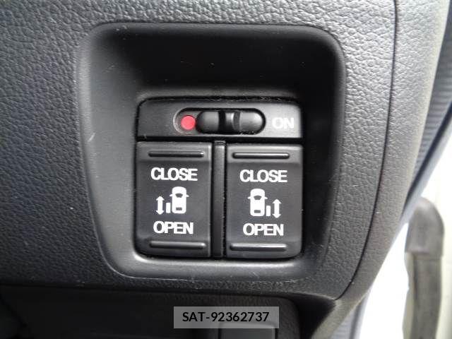 Honda N BOX CUSTOM 2015-11 8100798-8