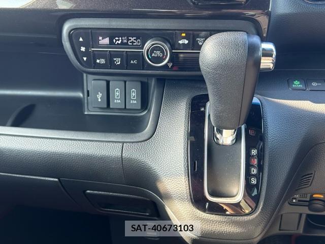 Honda N BOX CUSTOM 2019-05 8100786-14