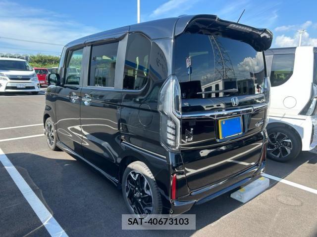 Honda N BOX CUSTOM 2019-05 8100786-2