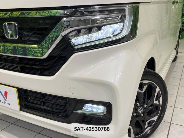 Honda N BOX CUSTOM 2018-02 8100777-11