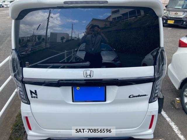 Honda N BOX CUSTOM 2022-02 8100744-1