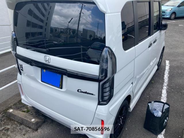 Honda N BOX CUSTOM 2022-02 8100744-5