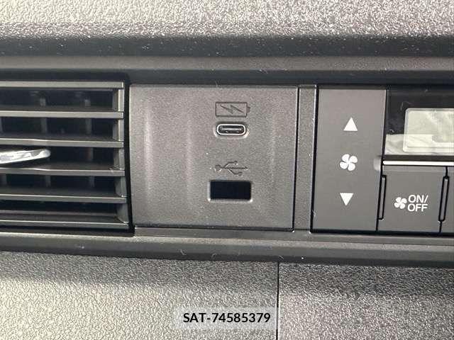 Honda N BOX CUSTOM 2026-05 8100740-17