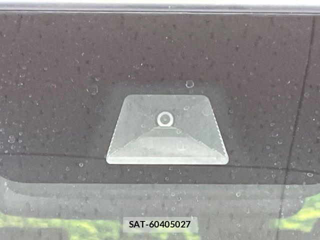 Honda N BOX CUSTOM 2022-08 8100741-2