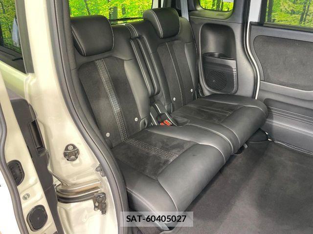 Honda N BOX CUSTOM 2022-08 8100741-8