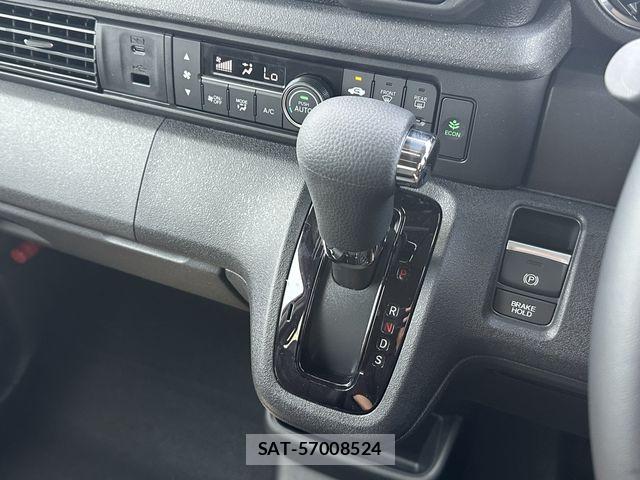 Honda N BOX CUSTOM 2026-04 8100735-4