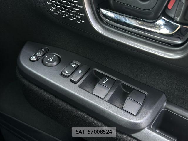 Honda N BOX CUSTOM 2026-04 8100735-8