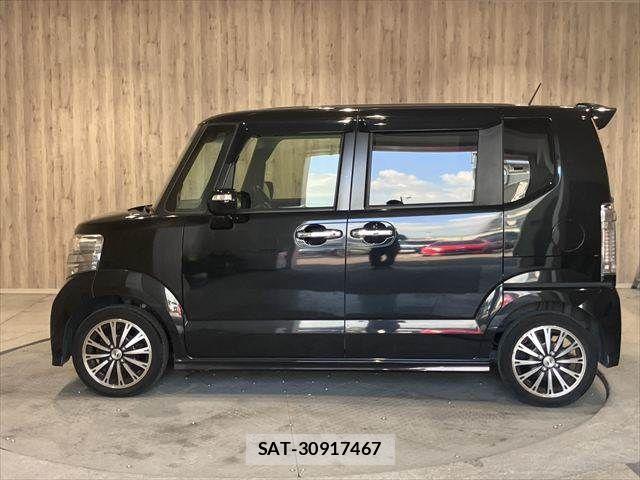 Honda N BOX CUSTOM 2015-01 8131585-22