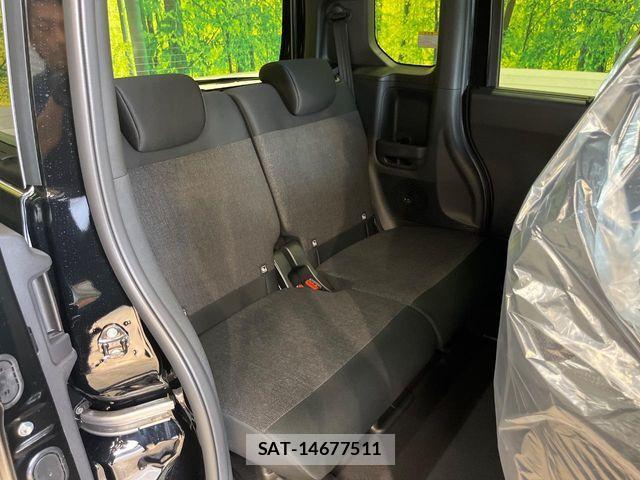 Honda N BOX CUSTOM 2026-07 8131508-8