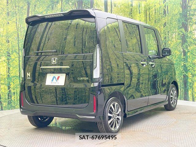 Honda N BOX CUSTOM 2026-07 8131514-15