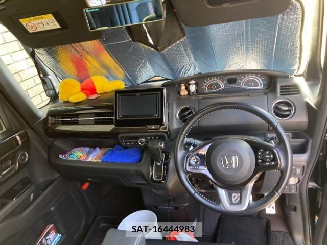 Honda N BOX CUSTOM 2017-12 8131573-16