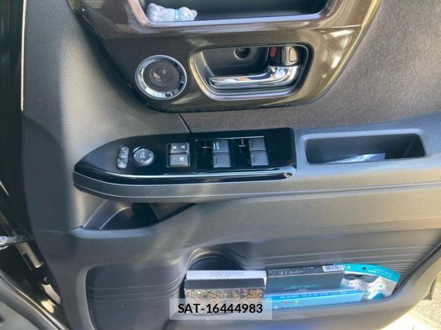 Honda N BOX CUSTOM 2017-12 8131573-17