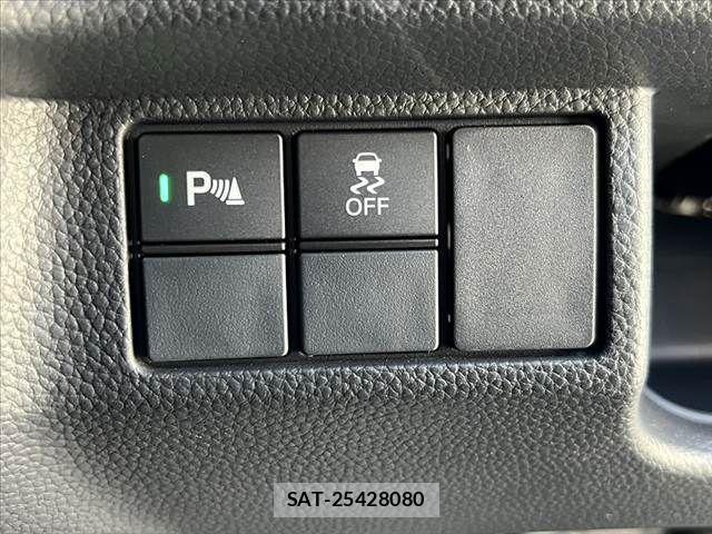 Honda N BOX CUSTOM 2022-02 8131550-24