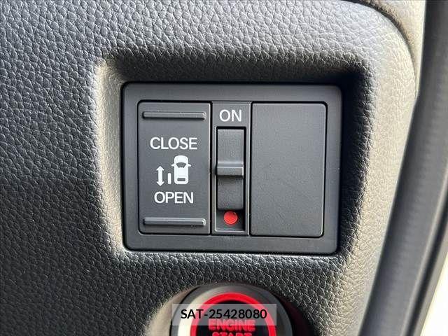 Honda N BOX CUSTOM 2022-02 8131550-25