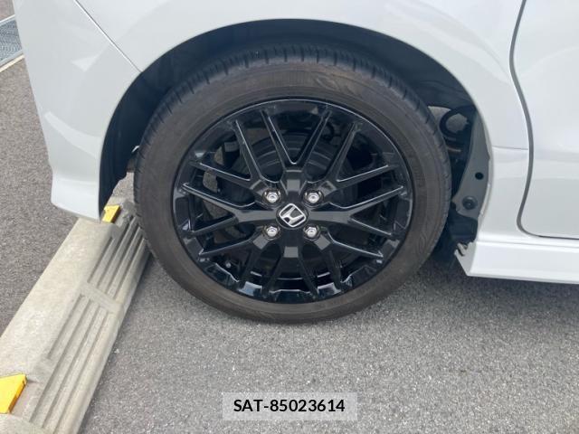 Honda N BOX CUSTOM 2023-08 8131509-10