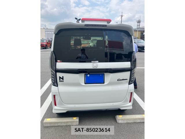 Honda N BOX CUSTOM 2023-08 8131509-1