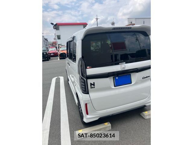 Honda N BOX CUSTOM 2023-08 8131509-4