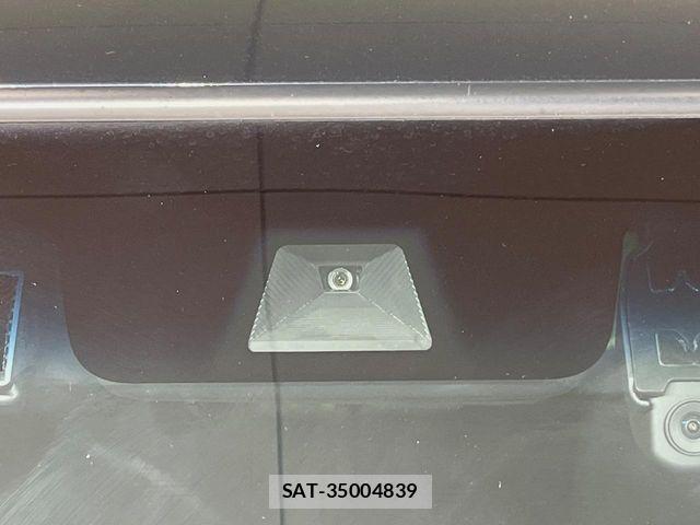 Honda N BOX CUSTOM 2022-10 8131538-5