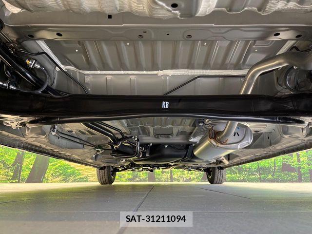 Honda N BOX CUSTOM 2026-07 8131510-18