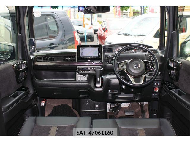 Honda N BOX CUSTOM 2019-05 8131529-1