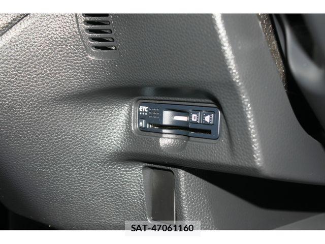 Honda N BOX CUSTOM 2019-05 8131529-19