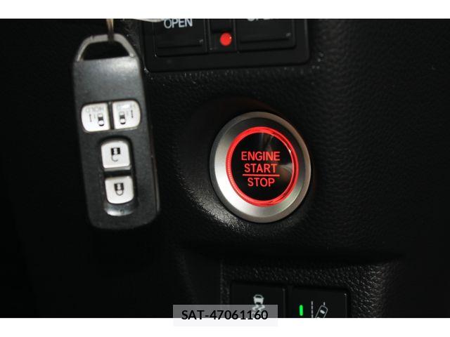 Honda N BOX CUSTOM 2019-05 8131529-21