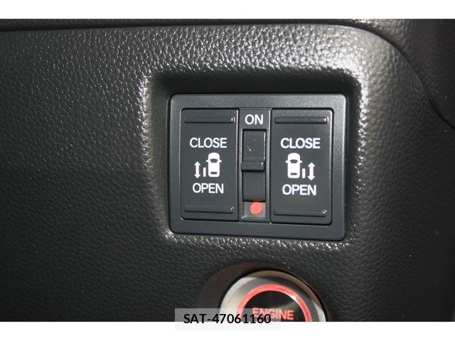 Honda N BOX CUSTOM 2019-05 8131529-24