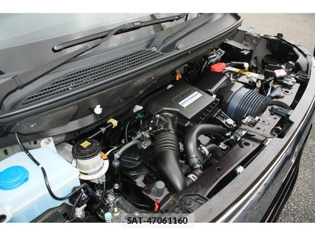 Honda N BOX CUSTOM 2019-05 8131529-8