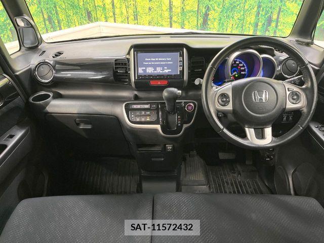 Honda N BOX CUSTOM 2013-02 8131562-1
