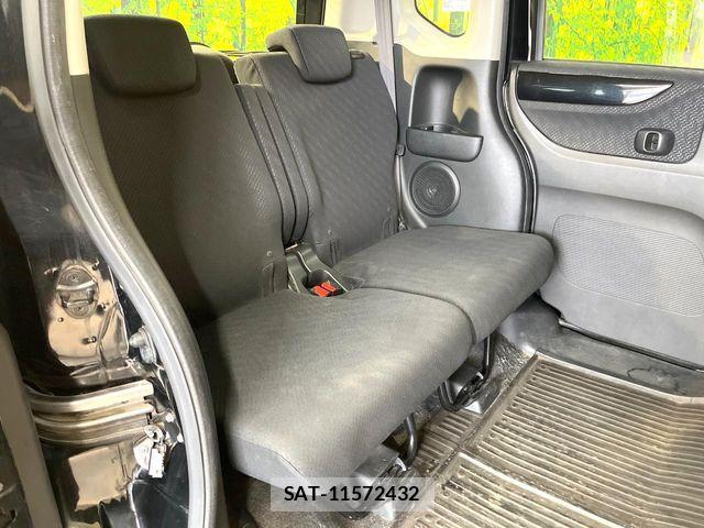 Honda N BOX CUSTOM 2013-02 8131562-8