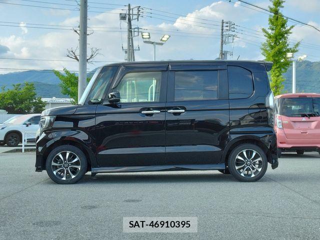 Honda N BOX CUSTOM 2020-01 8146297-4