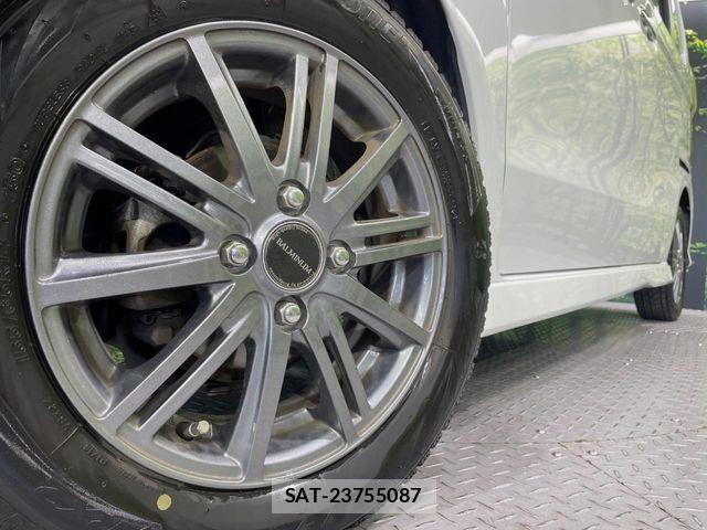 Honda N BOX CUSTOM 2021-06 8146285-12