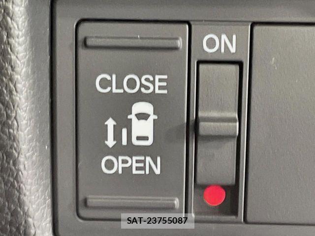 Honda N BOX CUSTOM 2021-06 8146285-2