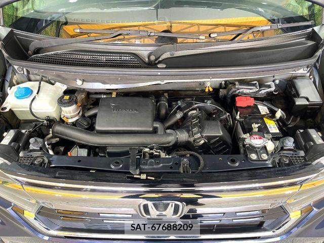 Honda N BOX CUSTOM 2021-10 8146290-18