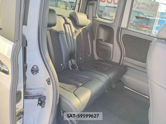 Honda N BOX CUSTOM 2018-07 8146300-15
