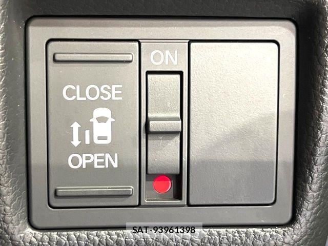 Honda N BOX CUSTOM 2022-04 8146292-2