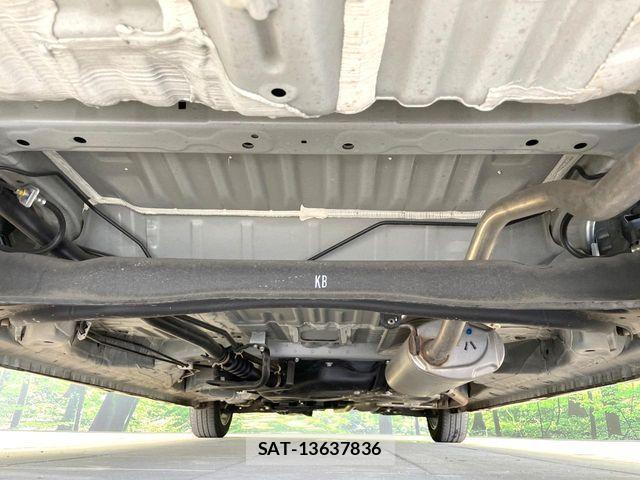 Honda N BOX CUSTOM 2022-04 8146298-18