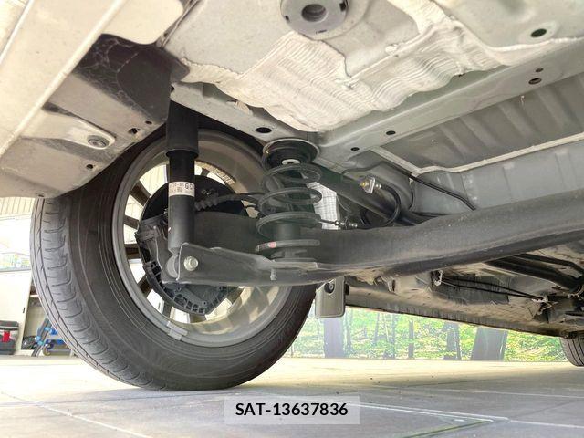 Honda N BOX CUSTOM 2022-04 8146298-19