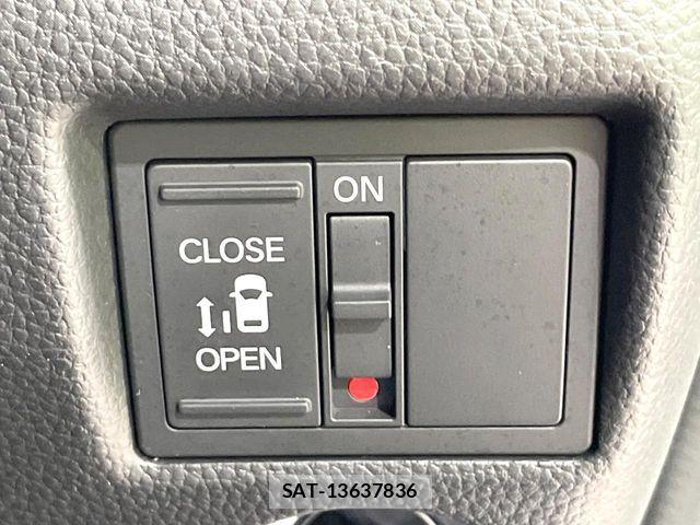 Honda N BOX CUSTOM 2022-04 8146298-5