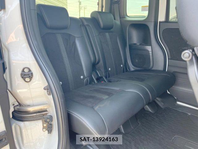 Honda N BOX CUSTOM 2022-09 8146294-9