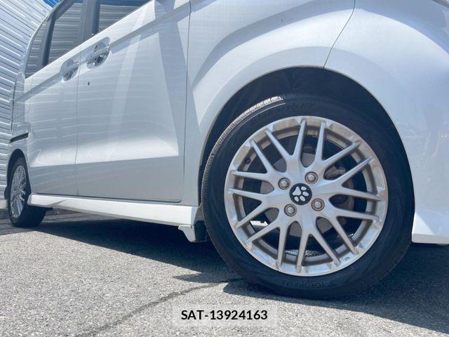 Honda N BOX CUSTOM 2022-09 8146294-13