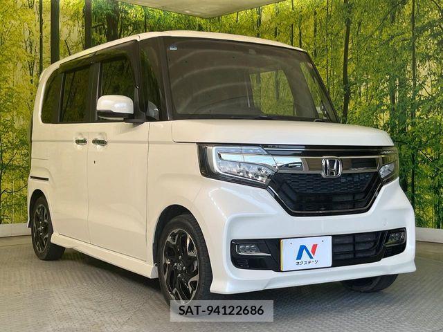 Honda N BOX CUSTOM 2018-03 8158896-15