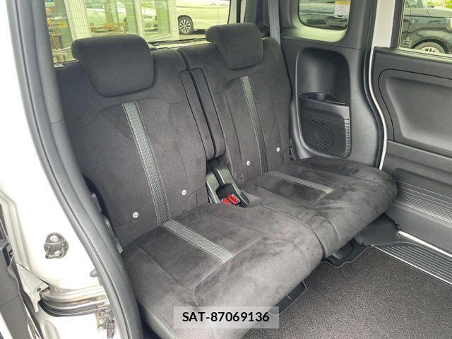 Honda N BOX CUSTOM 2022-03 8158889-9