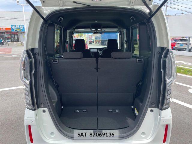 Honda N BOX CUSTOM 2022-03 8158889-10