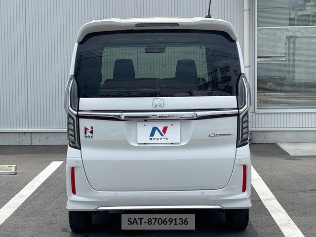 Honda N BOX CUSTOM 2022-03 8158889-15