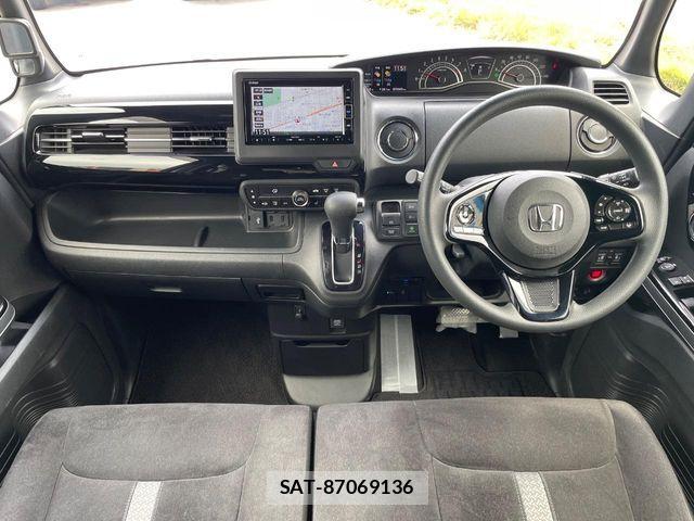 Honda N BOX CUSTOM 2022-03 8158889-1